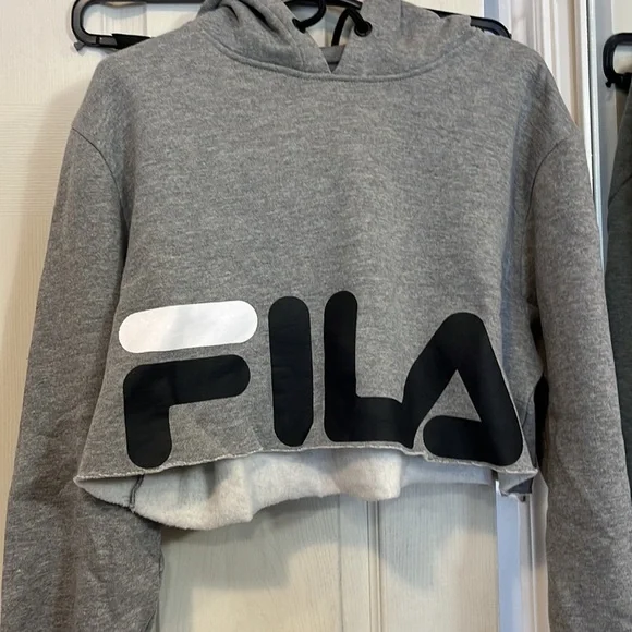 cropped Fila hoodie - Picture 2 of 2